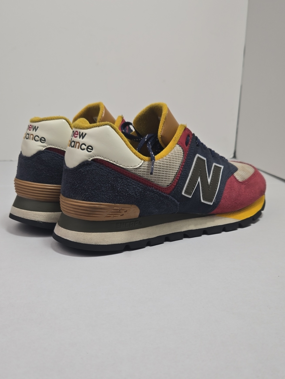 Size 10.5 - New Balance 574 Multicolor Running Workout Gym Men Sneaker - Picture 3 of 9